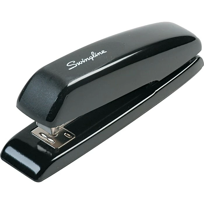 Swingline Desk Stapler, 20 Sheet Capacity, Black (64601) 4 Swingline Desk Stapler, 20 Sheet Capacity, Black (64601) - Image 2