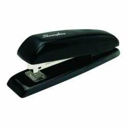 Swingline Desk Stapler, 20 Sheet Capacity, Black (64601)