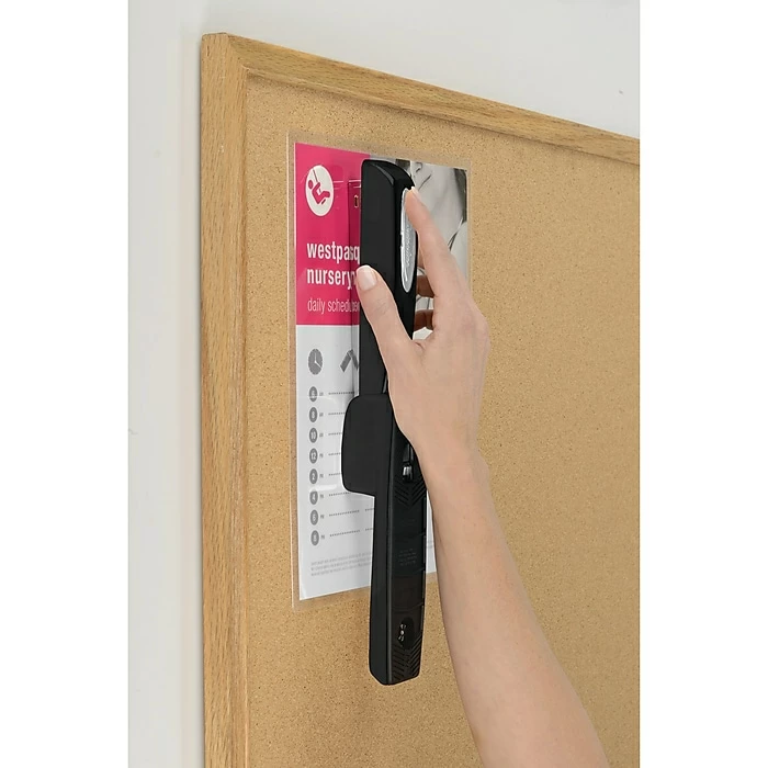 Swingline 747 Desktop Stapler, 25 Sheet Capacity, Black (74741) 9 Swingline 747 Desktop Stapler, 25 Sheet Capacity, Black (74741) - Image 7