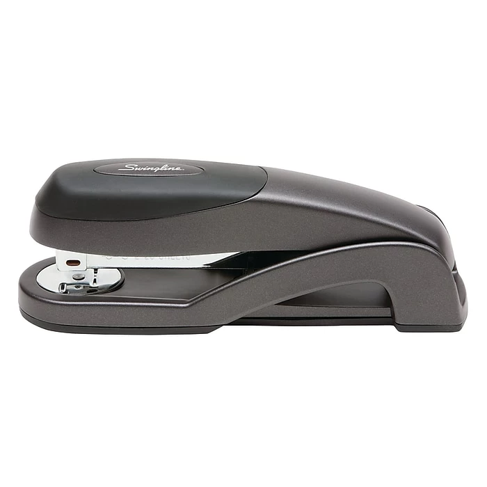 Swingline® Optima® Desk Stapler, 25 Sheet Capacity, Graphite Black (87800) 5 Swingline® Optima® Desk Stapler, 25 Sheet Capacity, Graphite Black (87800) - Image 3