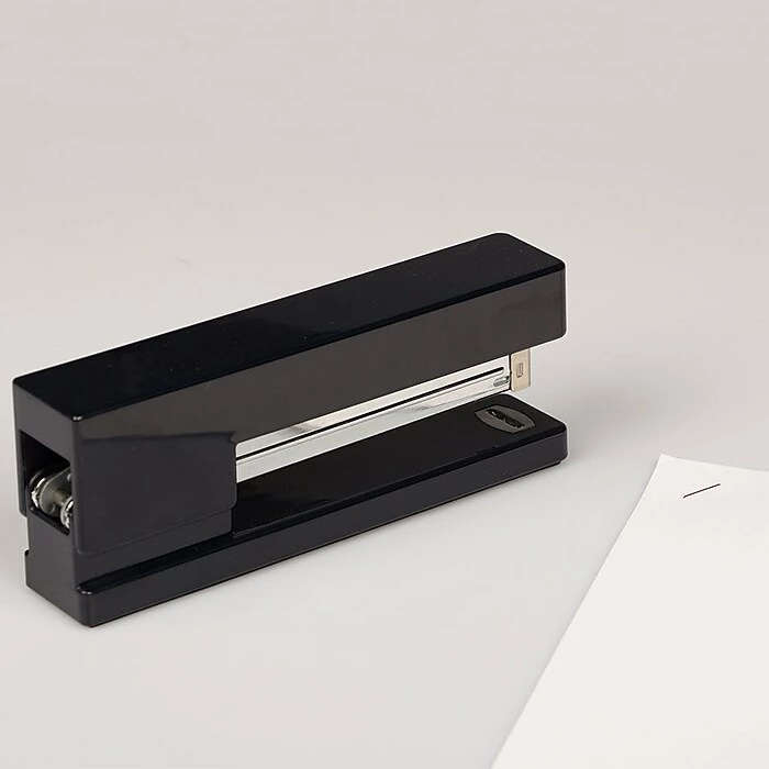 JAM Paper Modern Desk Stapler, Black (337BL) 7 JAM Paper Modern Desk Stapler, Black (337BL) - Image 5